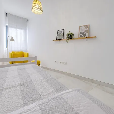 Vakantiehuis House - 400m To The By Lanzarote