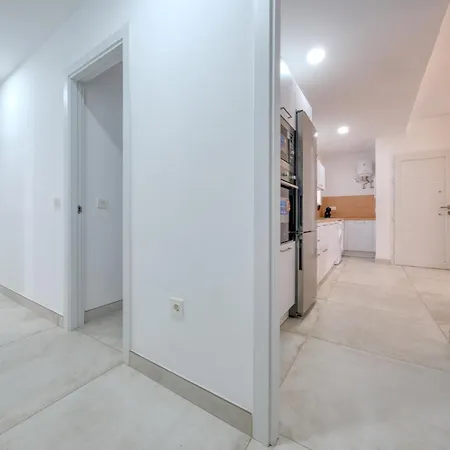 Vakantiehuis House - 400m To The By Lanzarote