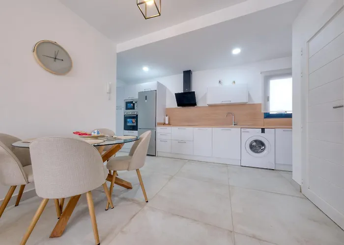 בית נופש House La Santa - 400m To The By Lanzarote טינאחו