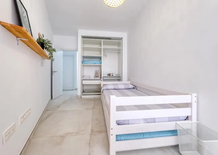 House La Santa - 400m To The By Lanzarote בית נופש טינאחו